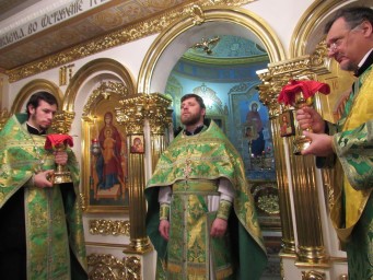 Общее Причастие Святых Христовых Таин
