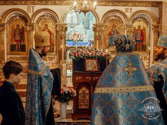 Праздник Благовещения Пресвятой Богородицы и Крестопоклонная Неделя Великого поста.