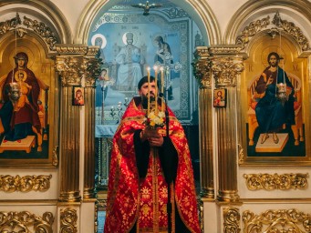 Вечерняя служба в канун Отдания праздника Пасхи